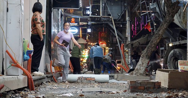 Hai Phong 'urbanites' miserable because sidewalks are overturned on the eve of Tet