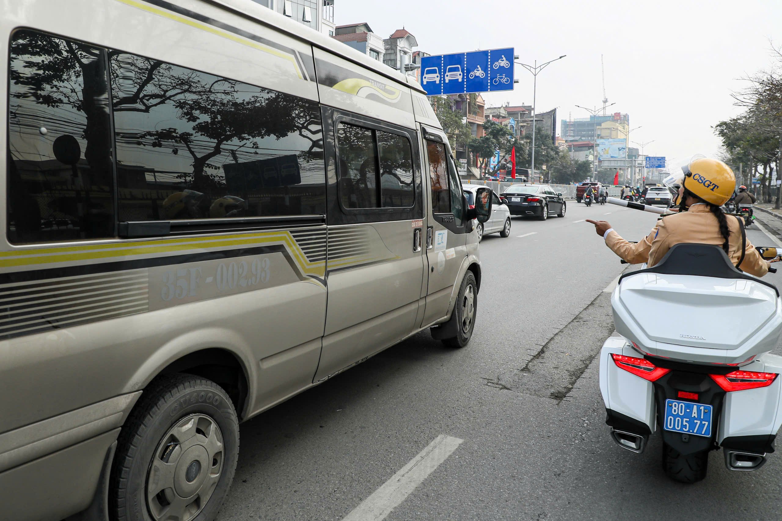 Hà Nội: Tạm thời cho ô tô đi vào làn khẩn cấp đường Vành đai 3 trên cao- Ảnh 3.