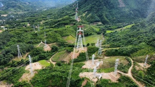 Successfully energized the 500kV Monsoon – Thanh My transmission line project to serve electricity import from Laos