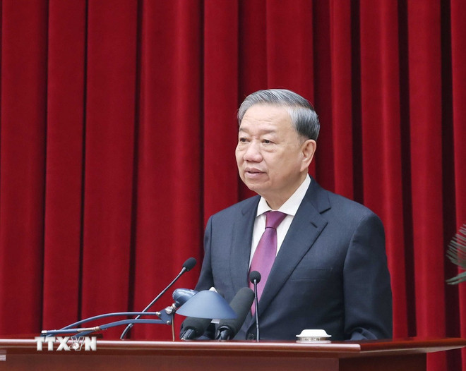 Le secrétaire général To Lam a prononcé le discours de clôture de la 13e Conférence du Comité central du Parti. (Photo : Thong Nhat/VNA)