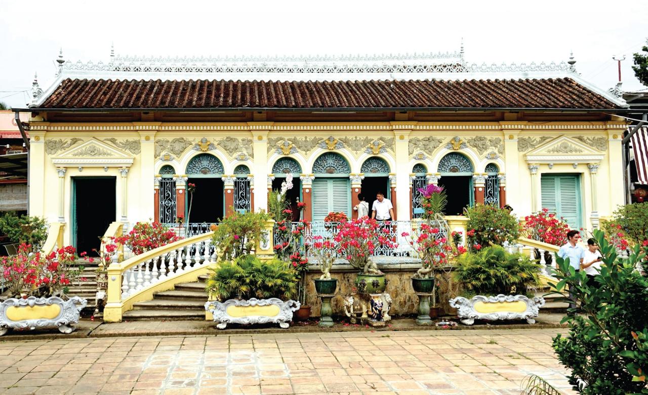 la-maison-conquérante-avec-binh-thuy.jpg