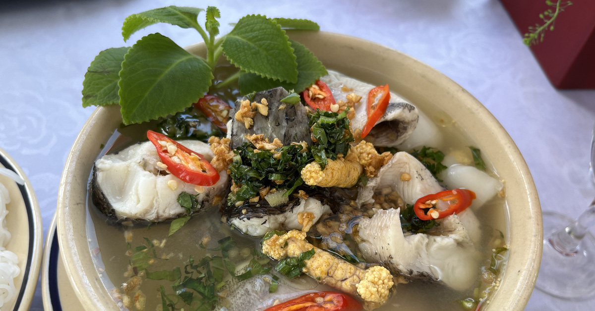 ស៊ុប​ផ្លែ​ព្រីង​ដែល​ម្ដាយ​ខ្ញុំ​ចម្អិន​ឆ្ងាញ់​ណាស់ ម្ដាយ​ខ្ញុំ​ហៅ​ខ្ញុំ​ដោយ​សំដី​បស្ចិម​ប្រទេស។