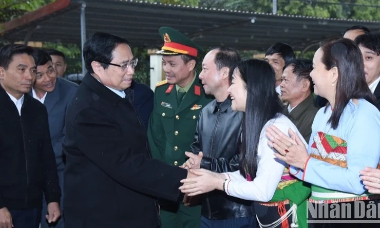 Thanh Hoa doit maintenir une croissance à deux chiffres et un bon esprit de travail en matière de sécurité sociale