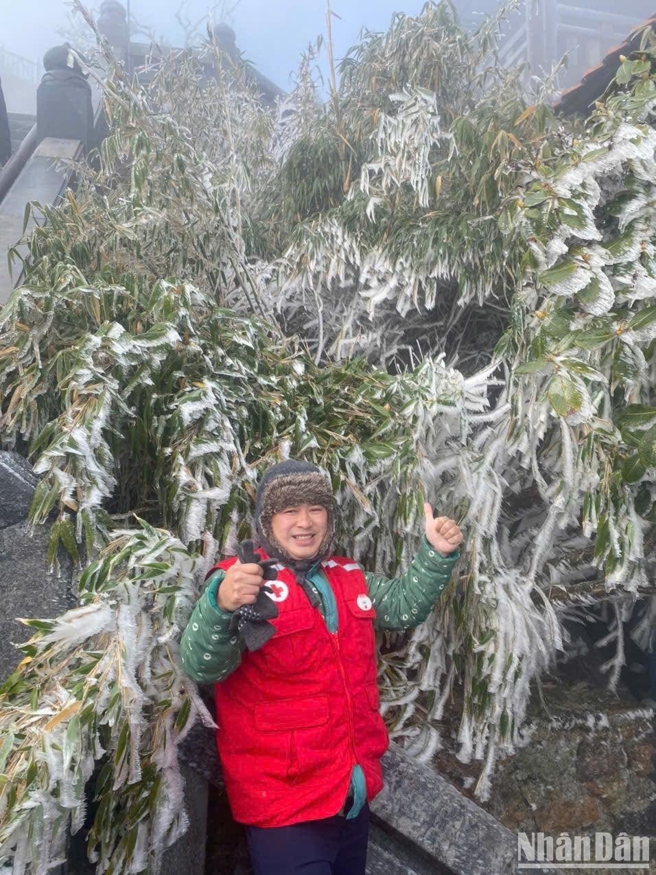 Am Nachmittag des 27. Tet fiel plötzlich Schnee auf das Dach von Indochina, Foto 3