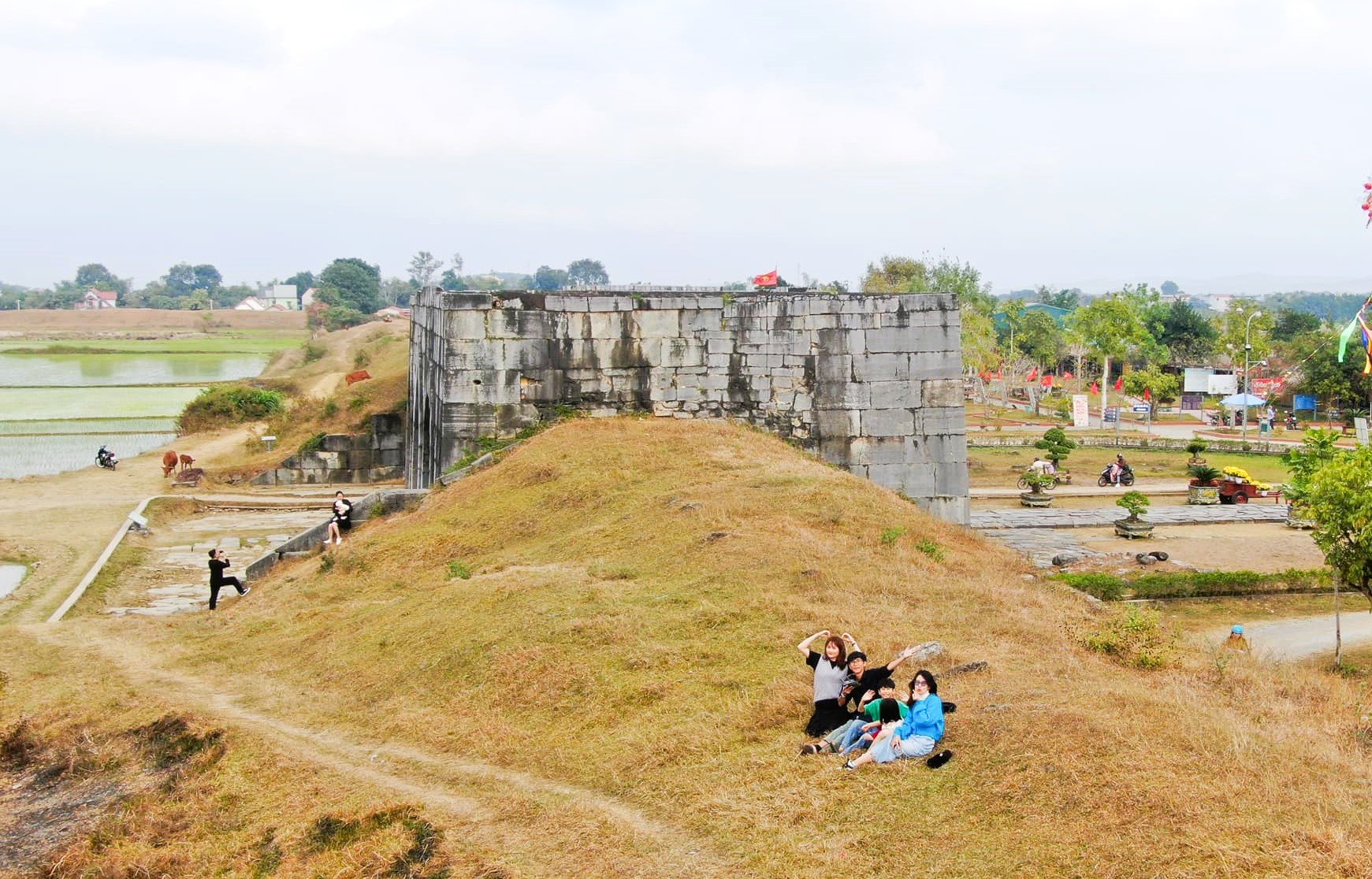 Miễn phí vé tham quan Thành nhà Hồ, Lam Kinh ngày Tết- Ảnh 3.