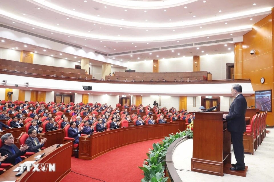 General Secretary To Lam delivers the closing speech at the 13th Party Central Committee Conference. (Photo: Thong Nhat/VNA)