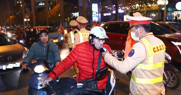 Hanoi proposes to increase traffic violation fines by 1.5-2 times compared to Decree 168