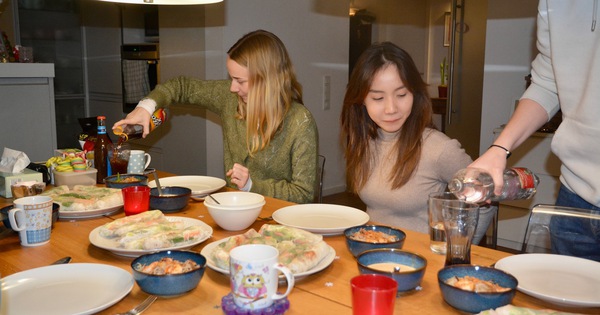 Farbenfrohes Tet-Fest vietnamesischer Studenten im Ausland