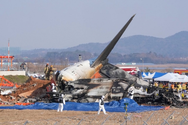 First report on plane crash in South Korea