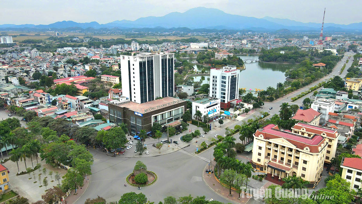 Thành phố Tuyên Quang: Hân hoan trên đường mới