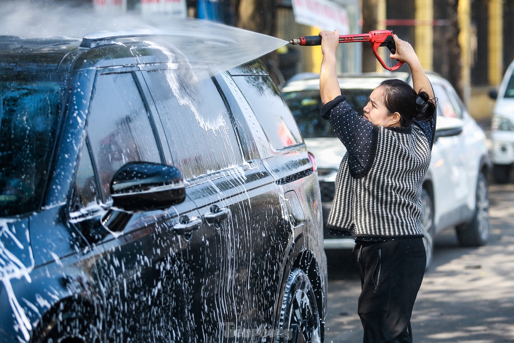 ハノイ：旧正月が近づくと洗車サービスが大儲け、価格は通常の3～5倍に 写真9