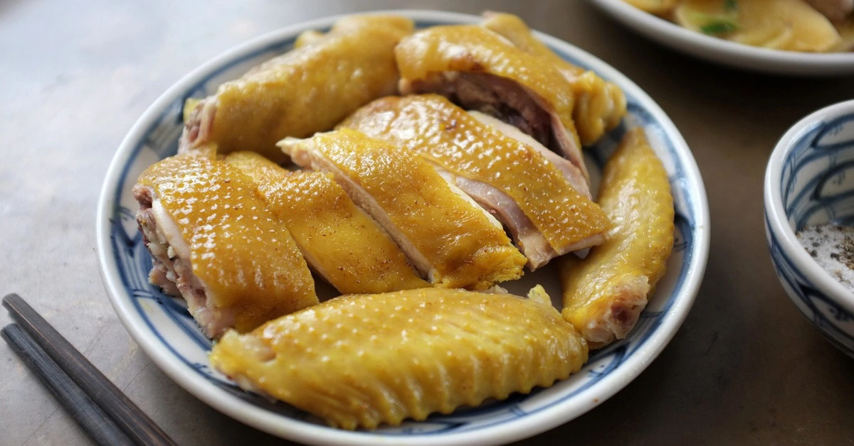 How to preserve boiled chicken to keep it delicious, crispy skin, and safe for health