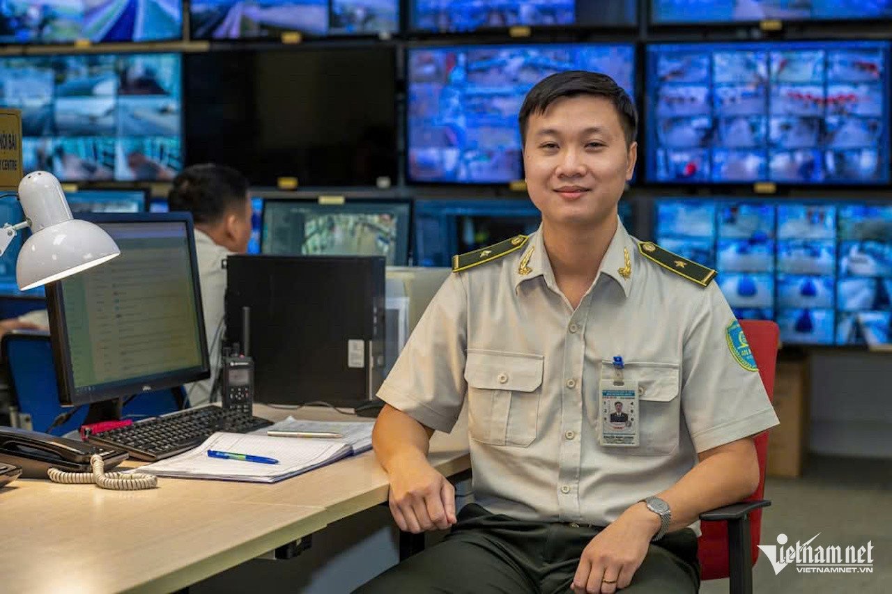 The silent 'gatekeepers' at Noi Bai airport