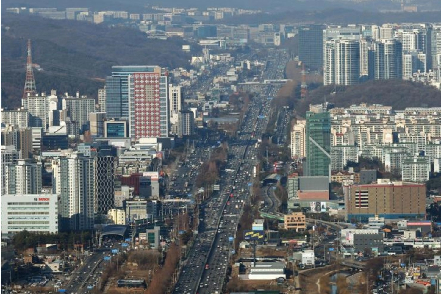 Más de 5 millones de automóviles salieron a las calles el primer día de las vacaciones del Año Nuevo Lunar en Corea