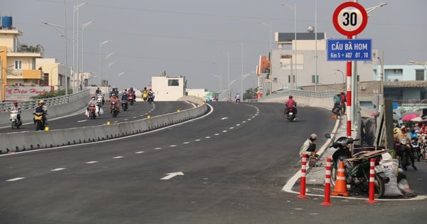 Two major projects open to traffic, Ho Chi Minh City gateway clear