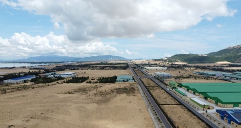 La zone économique de Nhon Hoi dispose de 3 terrains à vendre aux enchères pour sélectionner les investisseurs en 2025