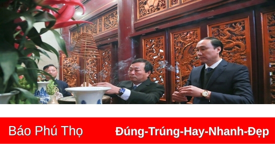 Offering incense to commemorate the Hung Kings in the Spring of At Ty 2025