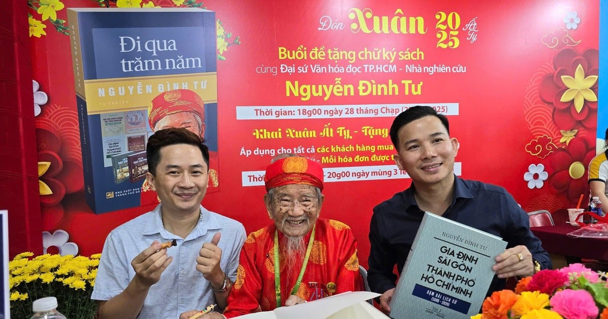 'Sài Gòn - Hà Nội du ký' khai hội Đường sách tết