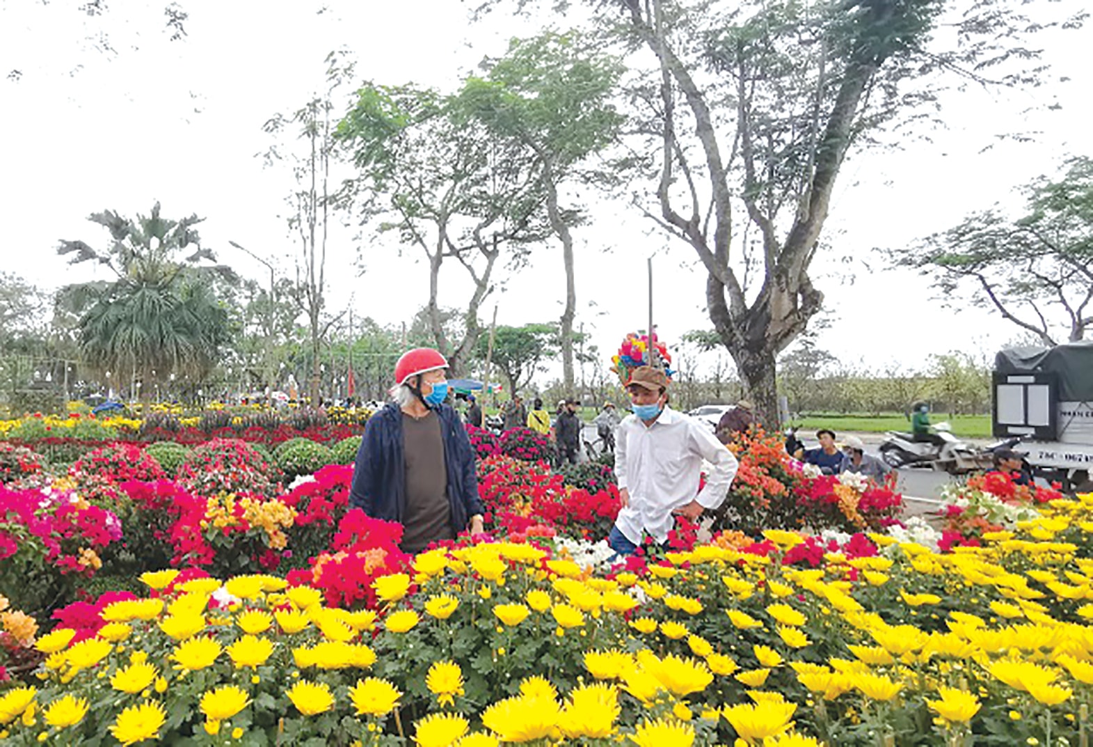 រូបថតទី 9 (ង្វៀនហាំង) - ផ្សារផ្កាហ៊ឺក្នុងឱកាសបុណ្យតេត (បុណ្យចូលឆ្នាំចិន)