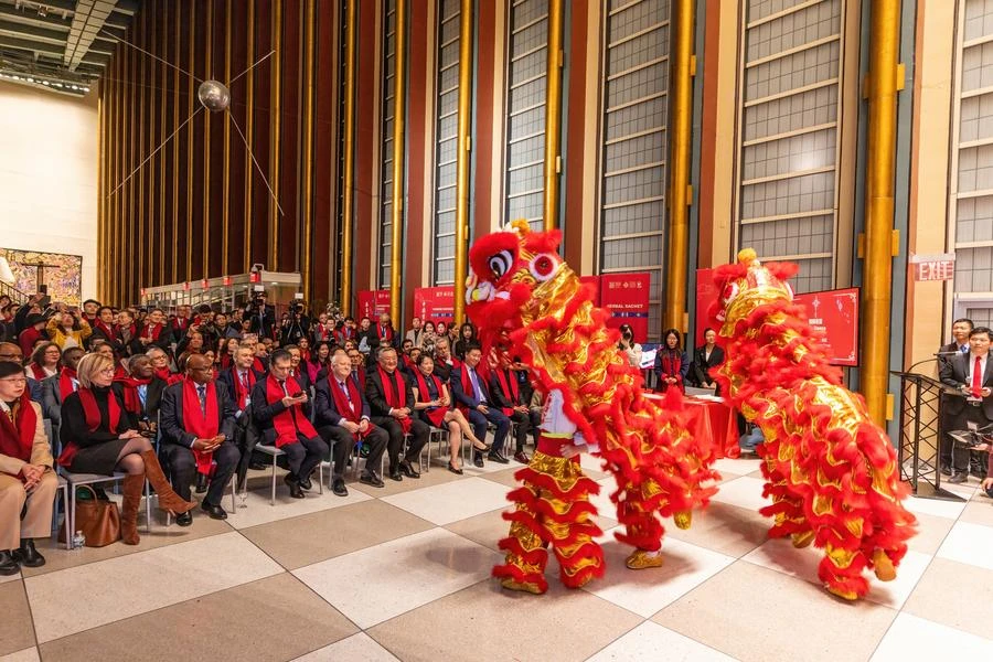 [Photo] Celebrating Lunar New Year 2025 in many places around the world photo 8