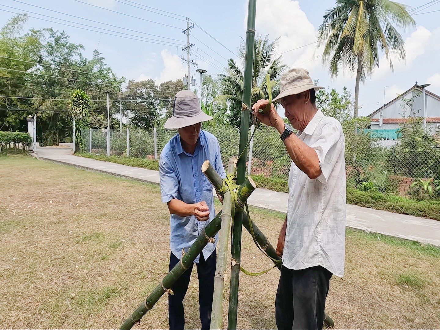 Hơn 50 năm giữ phong tục dựng cây nêu ngày tết- Ảnh 3.