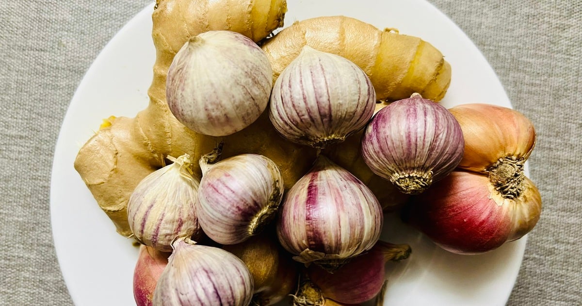 Stärken Sie Ihre Abwehrkräfte, behandeln Sie Erkältungen während Tet mit Perilla, Knoblauch und Honig