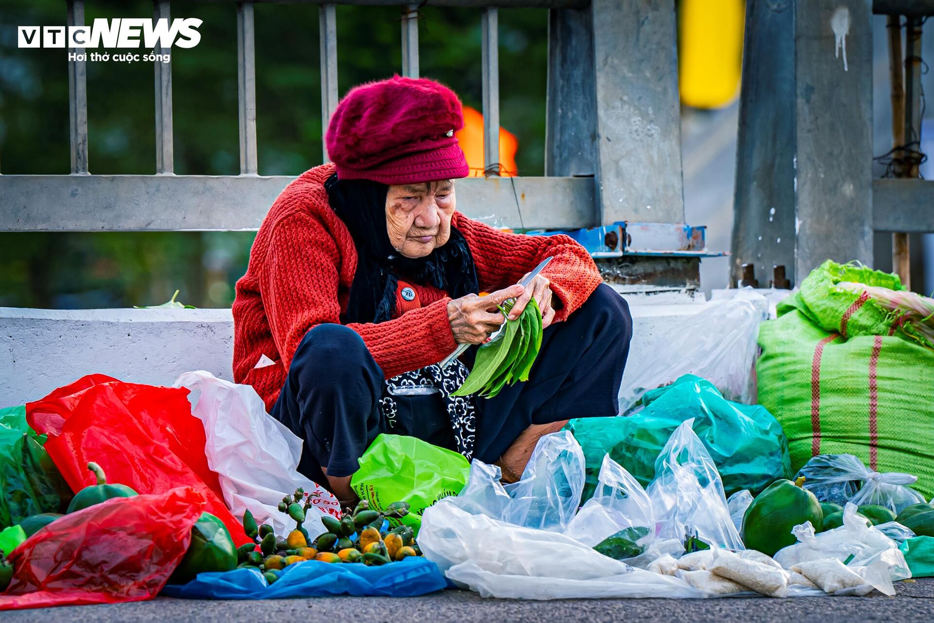 Chợ gần 300 tuổi tại Bình Định, mỗi năm họp 1 lần để cầu lộc, không cần lỗ lãi