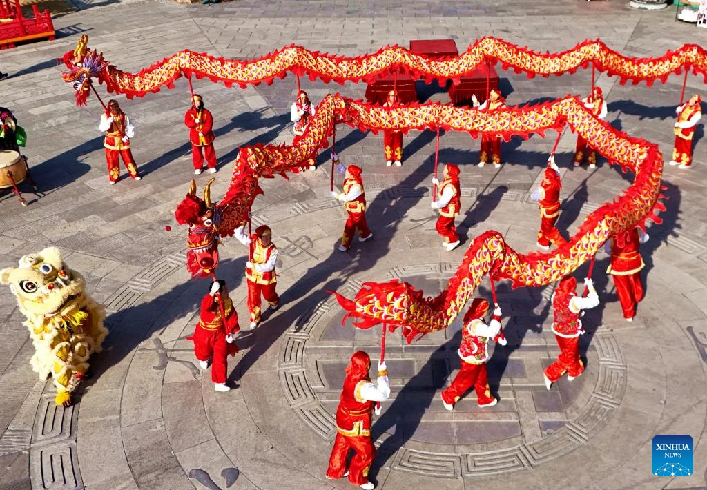 [Photo] Celebrating Lunar New Year 2025 in many places around the world photo 1