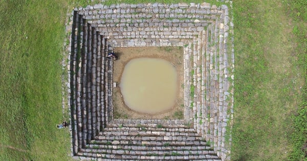 El altar tiene más de 600 años y pertenece a la dinastía más corta de Vietnam.