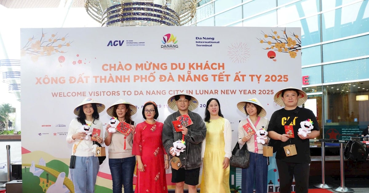 Da Nang Airport welcomes more than 140 flights on the first day of Lunar New Year 2025