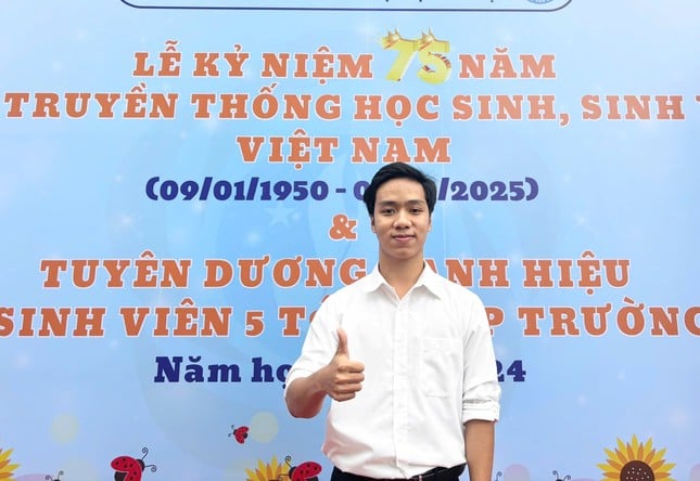 Nam sinh '5 tốt' có GPA tuyệt đối, sở hữu nhiều công bố về Toán học