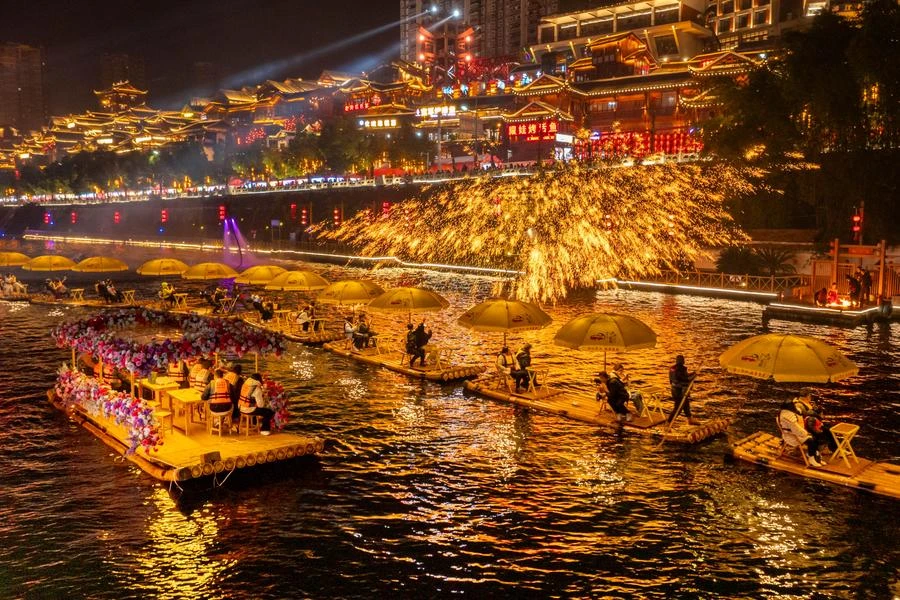 [Photo] Celebrating Lunar New Year 2025 in many places around the world photo 3