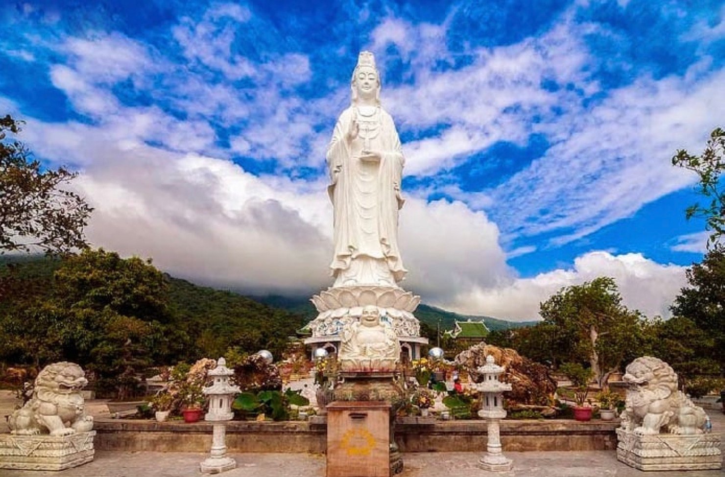 Les temples les plus sacrés attirant les touristes début 2025, photo 3