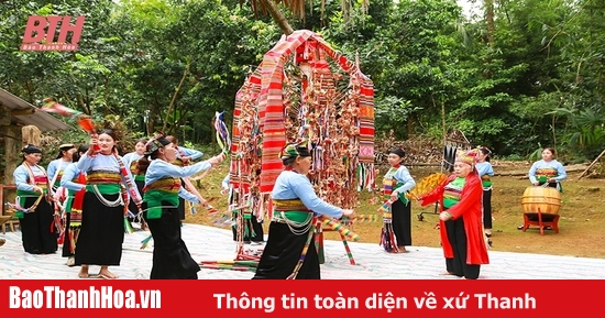 Vui hội Pồn Pôông