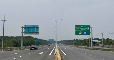 Apertura temporal de 2 tramos de la autopista Ben Luc