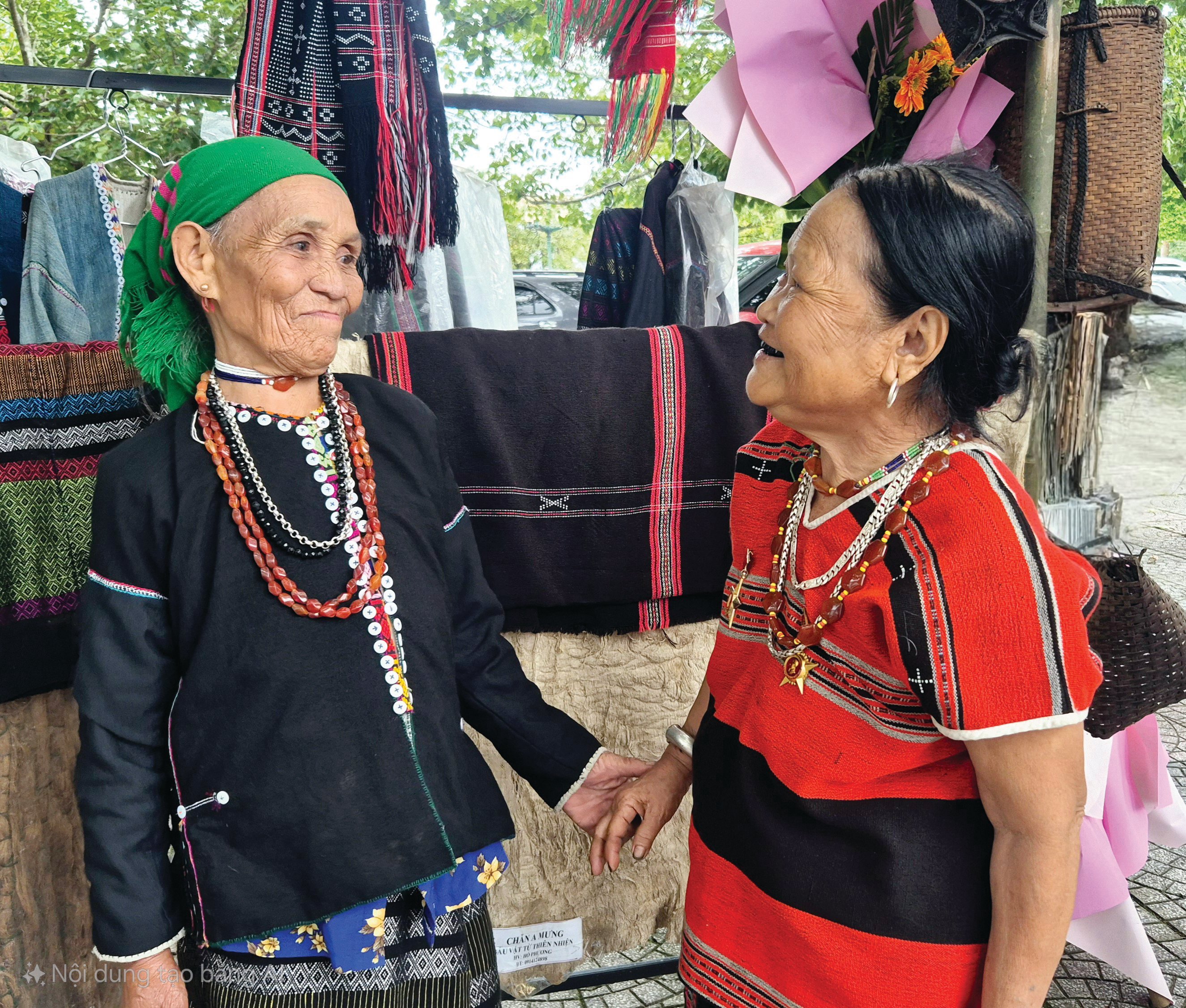 La beauté culturelle de la dot Pa Ko