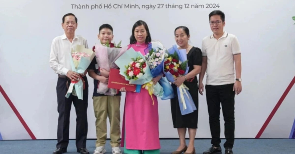 La titulaire d'une licence roumaine est la plus jeune femme professeure associée à l'Université de technologie de Ho Chi Minh-Ville