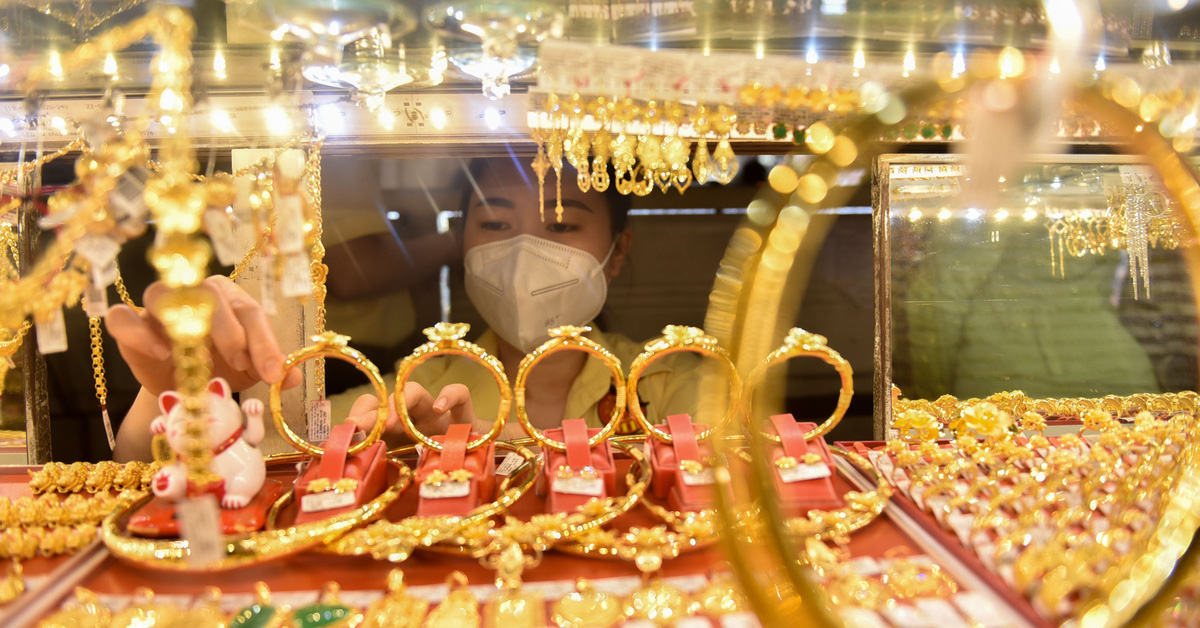 Gold price increases dramatically, setting a record at the beginning of the new year