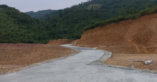 People in the devastating flash flood area of ​​Nghe An province receive resettlement land at the beginning of the new spring.