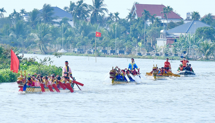 Sôi nổi Lễ hội bơi trải đền, chùa Ngọ Dương ngày mùng 3 Tết