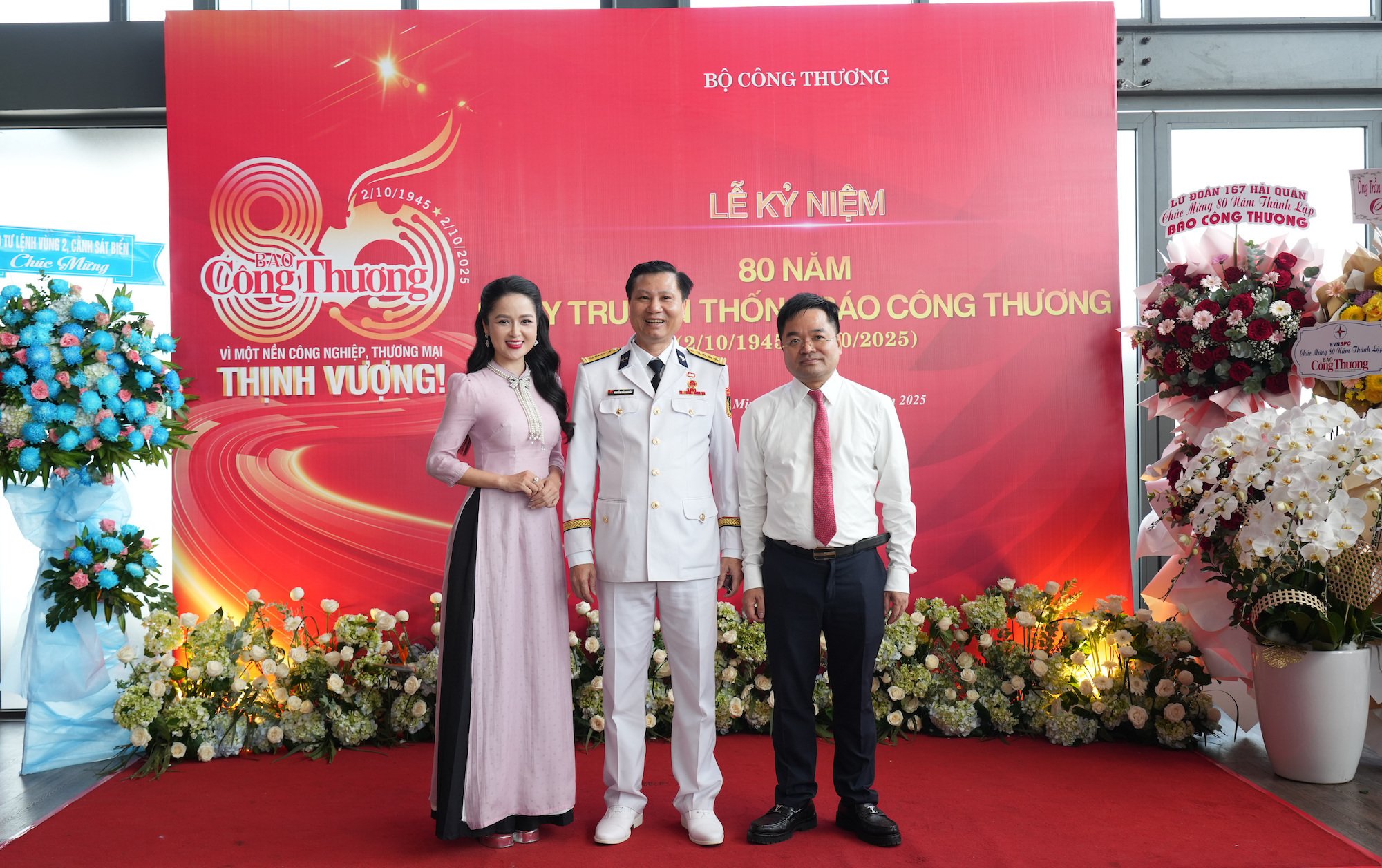 កាសែត Cong Thuong បានប្រារព្ធពិធីរំលឹកខួបលើកទី 80 នៃទិវាប្រពៃណីនៅទីក្រុងហូជីមិញ - 10