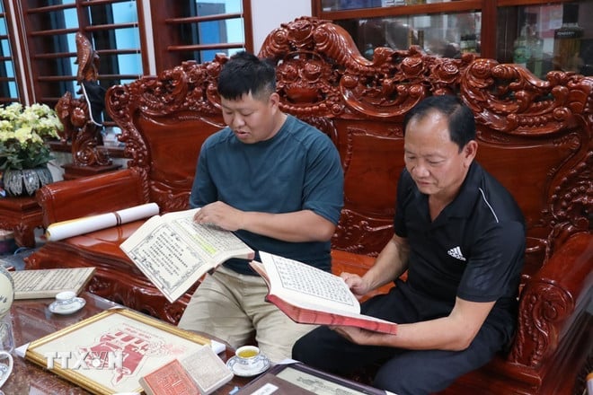 ttxvn-hai-phong-bao-ton-nghe-khac-in-moc-ban-4.jpg