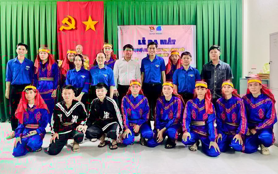 cheo-ba-trao-tuy-phuoc