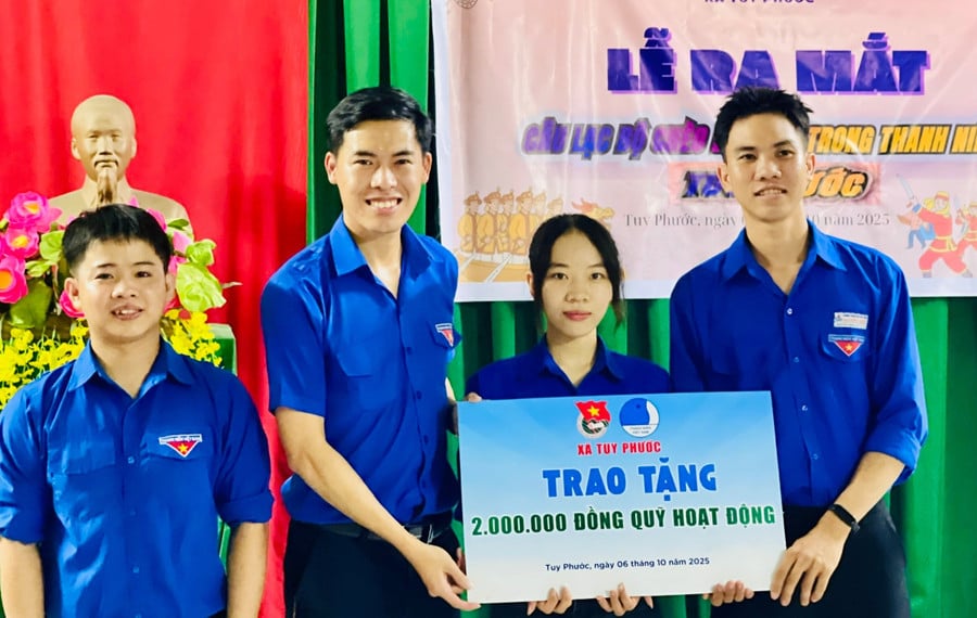 cau-lac-bo-cheo-ba-trao-tuy-phuoc.jpg
