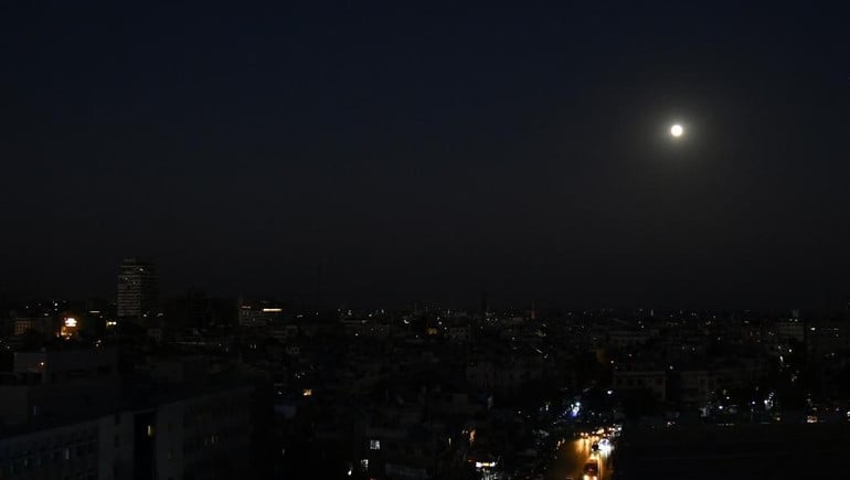 c7092a853a4d17.jpg