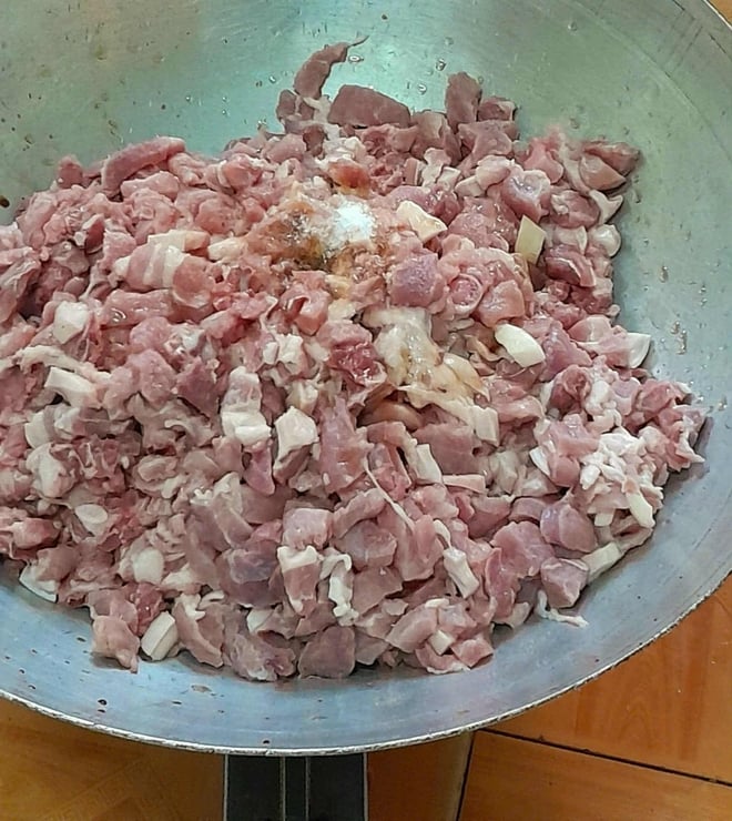 Có gì trong suất ăn bán trú giá 14.000 đồng và17.000 đồng ở trường làng Quảng Trị?- Ảnh 3.