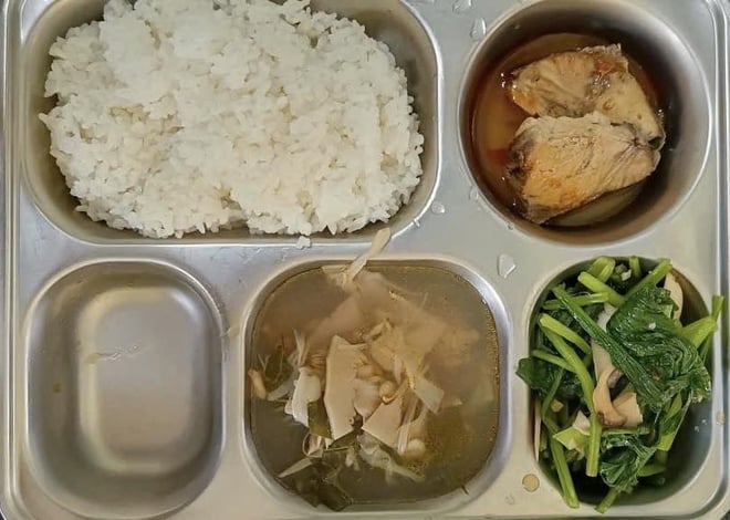 Có gì trong suất ăn bán trú giá 14.000 đồng và17.000 đồng ở trường làng Quảng Trị?- Ảnh 9.