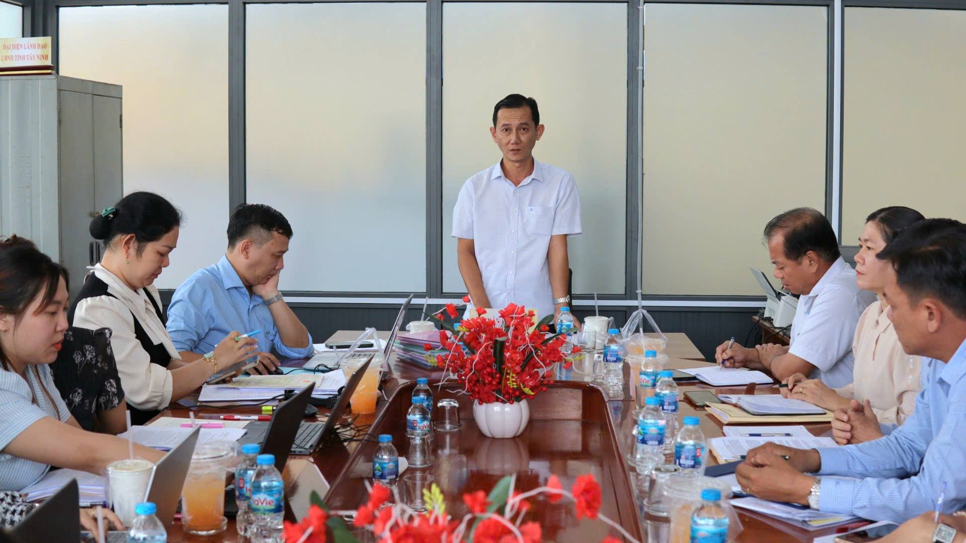 អង់គ្លេស៖ ព័ត៌មាន
