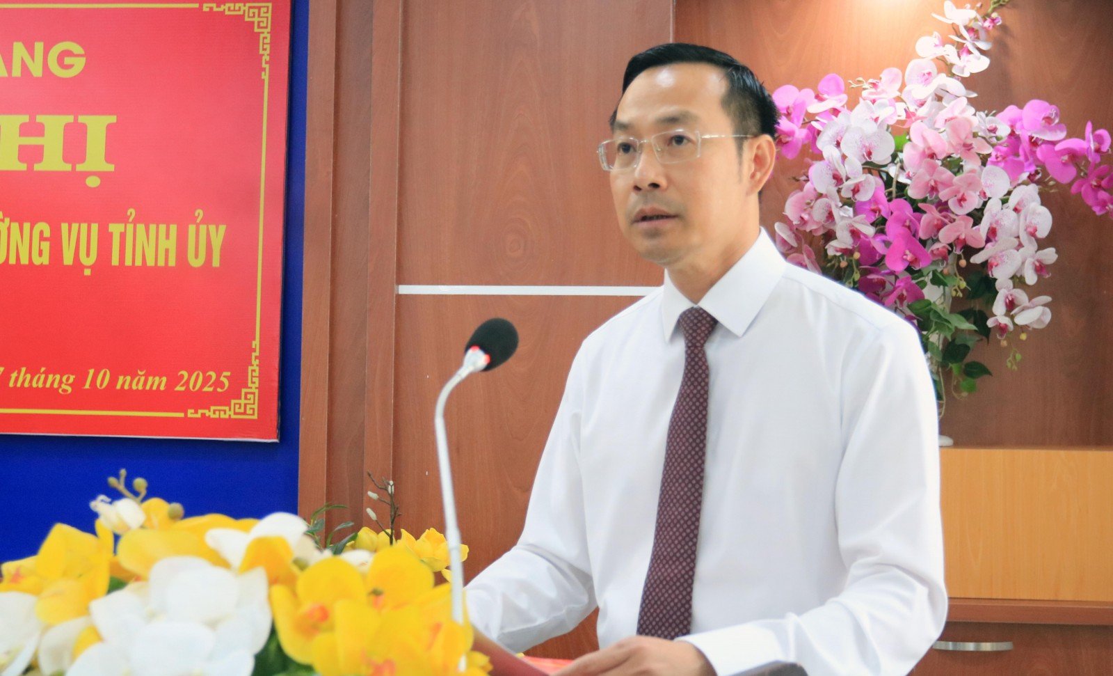 Phó Bí thư Thường trực Tỉnh ủy, Chủ tịch HĐND tỉnh Nguyễn Thanh Nhàn phát biểu chỉ đạo
