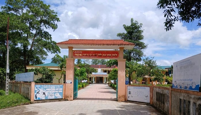 Bacillus cereus bacteria detected in food causes 40 students to be hospitalized due to food poisoning -0
